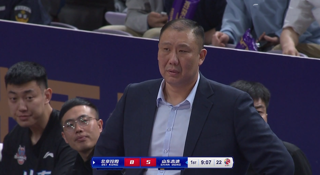 人遭遇五连败，教练团队受到质疑的简单介绍