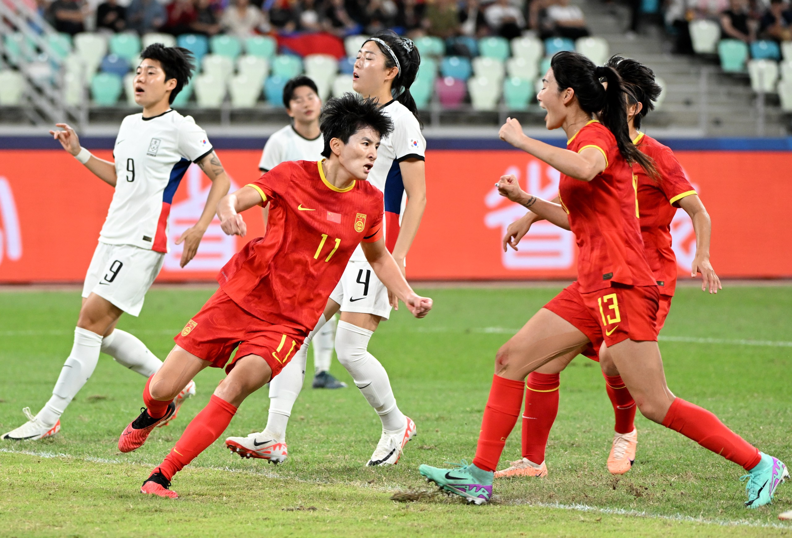 国际女足赛事紧张进行，中国队表现引关注的简单介绍
