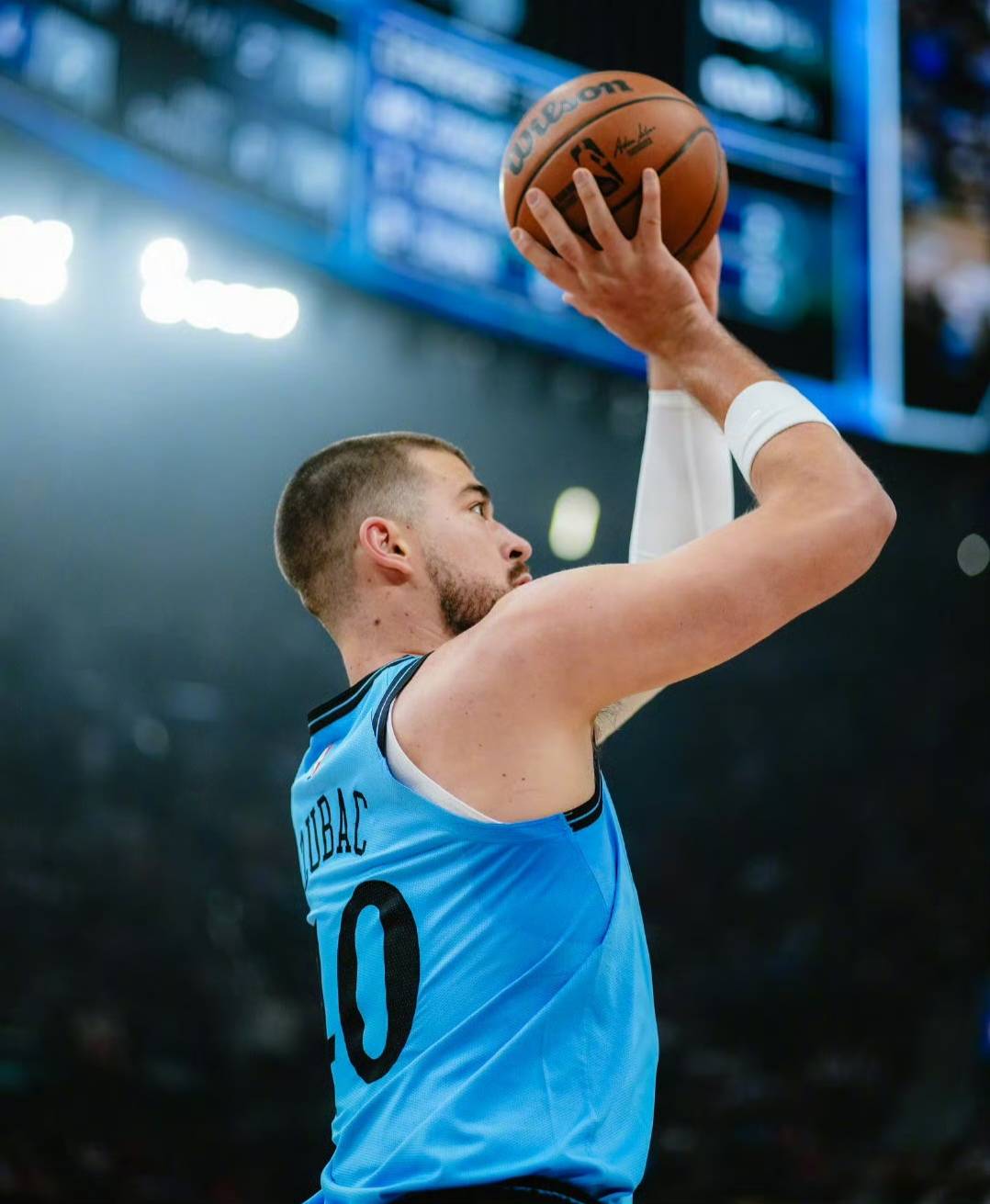 独行侠队客场连胜,士气高涨迎接挑战 独行侠队客场连胜,士气高涨迎接挑战