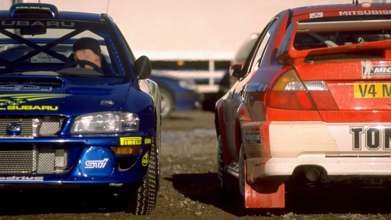 赛场硝烟弥漫,双方角逐不分上下 赛场硝烟弥漫,双方角逐不分上下