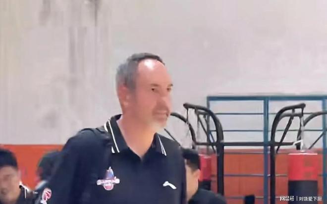 外籍教练改变球队风格,效果如何? 外籍教练改变球队风格,效果如何?