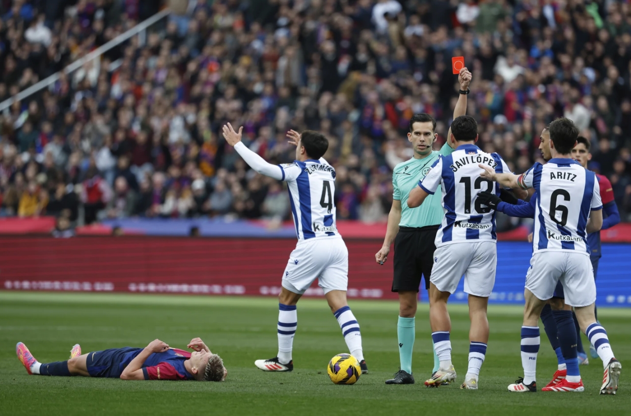 巴塞罗那客场稳守,保持不败纪录 巴塞罗那客场稳守,保持不败纪录