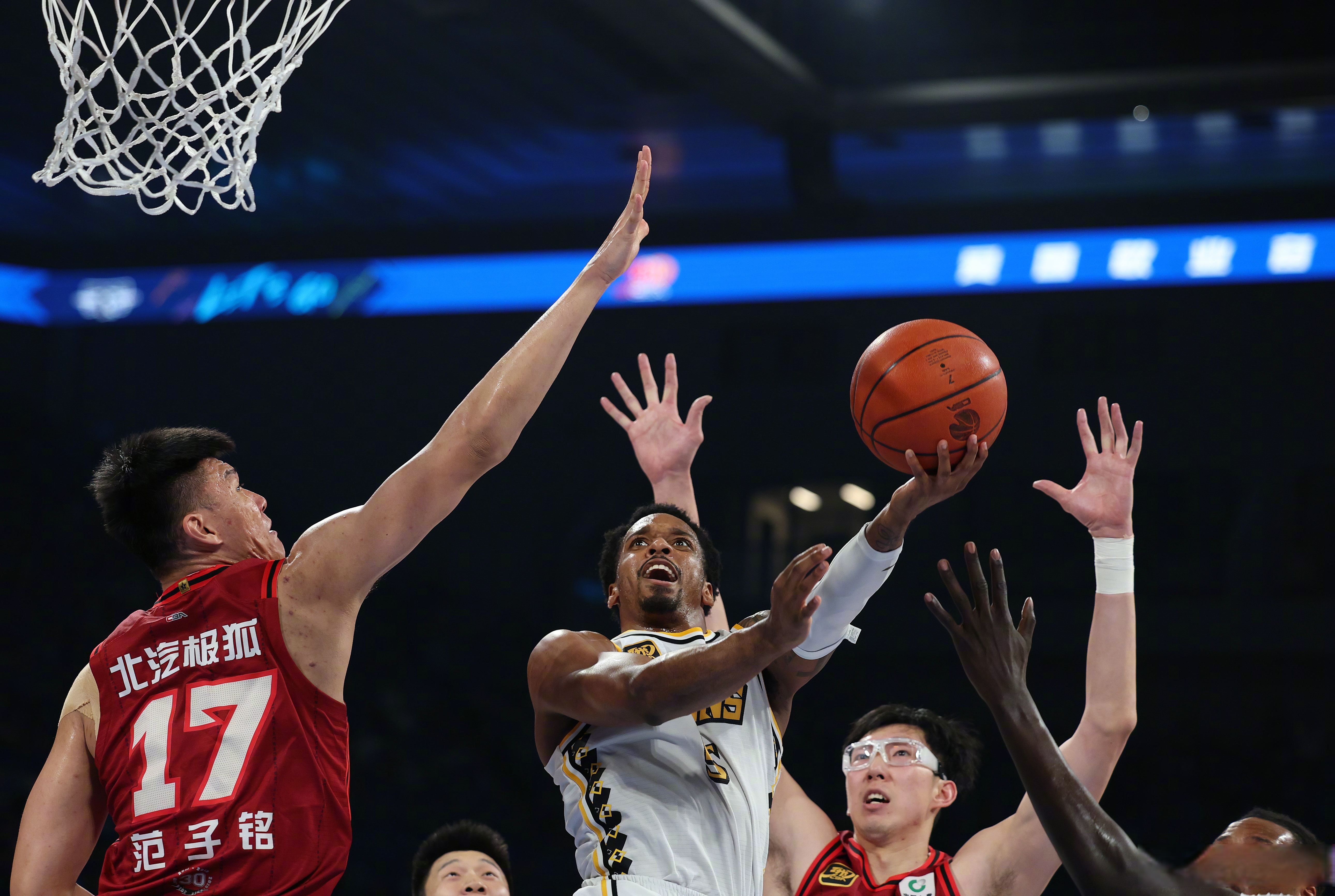 PG电子游戏-劲爆猛料！CBA联赛纷呈精彩对决